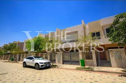 تاون هاوس - 3 غرف نوم - 3 حمامات للبيع في كمبوند البروج - كمبوندات الشروق - مدينة الشروق - القاهرة