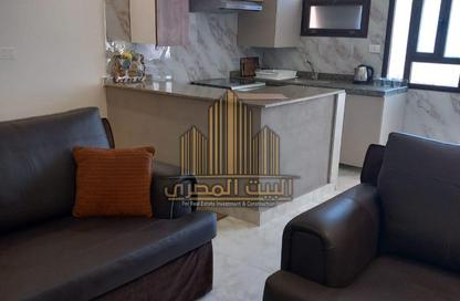 شقة - 1 - 1 للايجار في شارع عثمان بن عفان - الرحاب المرحلة الخامسة - الرحاب - مدينة القاهرة الجديدة - القاهرة