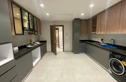 Apartment - 3 Bedrooms - 3 Bathrooms for sale in Aeon - 6 October Compounds - 6 October City - Giza