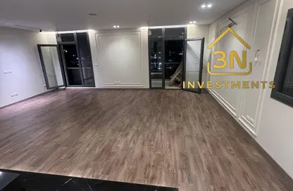 Apartment - 3 Bedrooms - 3 Bathrooms for sale in Eastown - 5th Settlement Compounds - The 5th Settlement - New Cairo City - Cairo