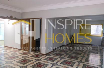 Apartment - 3 Bedrooms - 1 Bathroom for rent in Zezenia - Hay Sharq - Alexandria