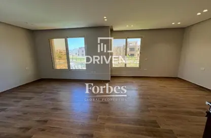 تاون هاوس - 3 غرف نوم - 4 حمامات للبيع في ذا كراون - طريق مصر اسكندرية الصحراوي - مدينة 6 أكتوبر - الجيزة