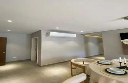 شقة - 4 غرف نوم - 4 حمامات للبيع في فيلدج ويست - كمبوندات الشيخ زايد - الشيخ زايد - الجيزة