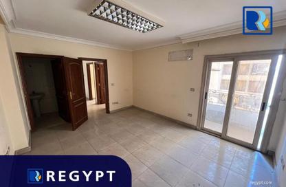 Office Space - Studio - 3 Bathrooms for rent in Zahraa Al Maadi St. - Degla - Hay El Maadi - Cairo