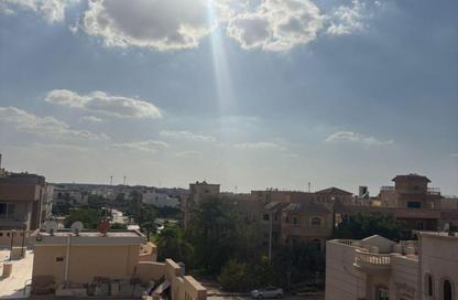 شقة - 3 غرف نوم - 3 حمامات للبيع في المجاورة الخامسة - الحي الثالث شرق - مدينة الشروق - القاهرة