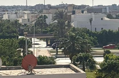 Apartment - 3 Bedrooms - 3 Bathrooms for sale in 5th Neighborhood - 3rd District East - Shorouk City - Cairo