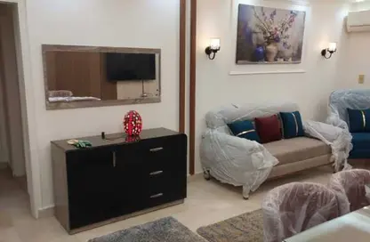 Apartment - 2 Bedrooms - 1 Bathroom for rent in El Rehab Extension - Al Rehab - New Cairo City - Cairo