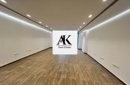 Office Space - 2 Bedrooms for rent in Hyde Park Business District Mall - South Teseen St. - The 5th Settlement - New Cairo City - Cairo