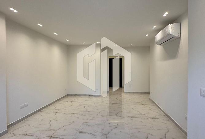 56003139 - Property Main Image