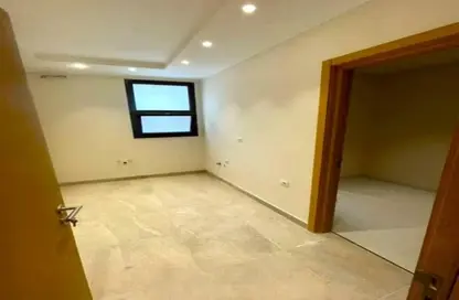 شقة - 2 غرف نوم - 3 حمامات للبيع في 6 ويست - بيفرلي هيلز - كمبوندات الشيخ زايد - الشيخ زايد - الجيزة