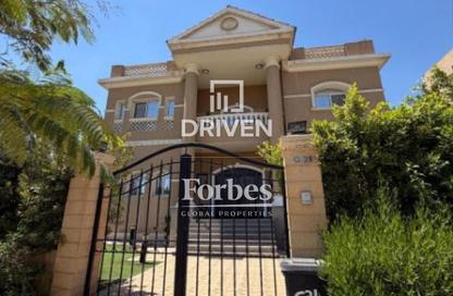 Villa - 6 Bedrooms - 5 Bathrooms for sale in Mena Garden City - Al Motamayez District - 6 October City - Giza