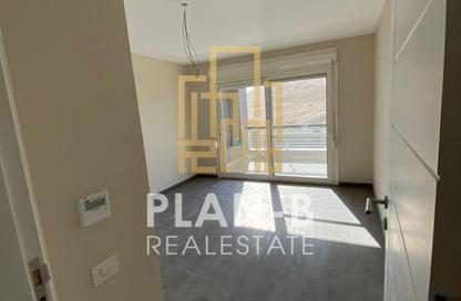 Apartment - Studio - 2 Bathrooms for sale in New Giza - Cairo Alexandria Desert Road - 6 October City - Giza
