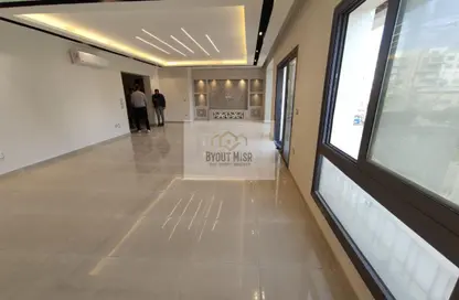 Duplex - 3 Bedrooms - 4 Bathrooms for rent in Eastown - 5th Settlement Compounds - The 5th Settlement - New Cairo City - Cairo