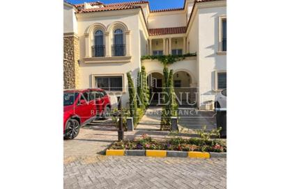 Townhouse - 3 - 4 for sale in Divina Gardens - 3rd District West - Shorouk City - Cairo
