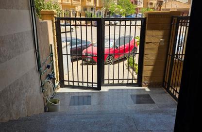 شقة - 2 غرف نوم - 1 حمام للبيع في شارع الجزيرة - المستثمرين الجنوبية - مدينة القاهرة الجديدة - القاهرة