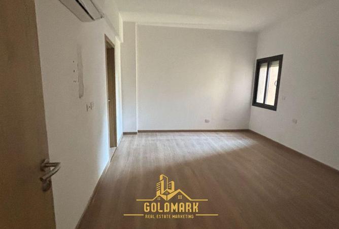 8638919 - Property Image 2