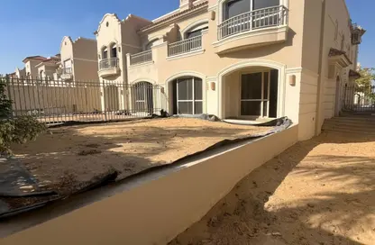 Villa - 4 Bedrooms - 4 Bathrooms for sale in Al Patio 5 East - El Patio - El Shorouk Compounds - Shorouk City - Cairo
