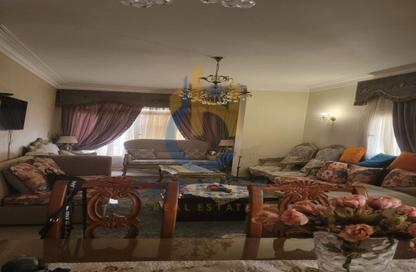 Apartment - 2 Bedrooms - 1 Bathroom for sale in Al Gezira St. - South Investors Area - New Cairo City - Cairo