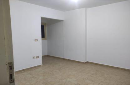 Apartment - 3 Bedrooms - 1 Bathroom for rent in Taha Hussein St. - El Nozha El Gadida - El Nozha - Cairo Apartment - 3 Bedrooms - 1 Bathroom for rent in Taha Hussein St. - El Nozha El Gadida - El Nozha - Cairo