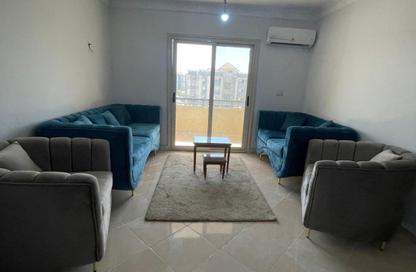 Apartment - 3 Bedrooms - 1 Bathroom for rent in Gardenia City Compound Nasr City - Zahraa Madinat Nasr - Nasr City - Cairo