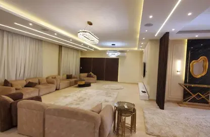 فيلا - 6 غرف نوم - 6 حمامات للبيع في امتداد الرحاب - الرحاب - مدينة القاهرة الجديدة - القاهرة