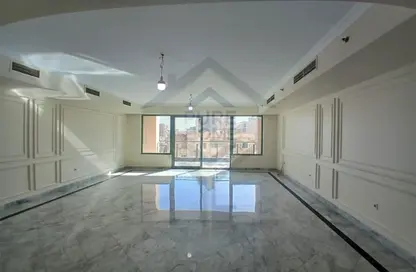 شقة - 3 غرف نوم - 4 حمامات للبيع في شارع طلعت - سان ستيفانو - حي شرق - الاسكندرية