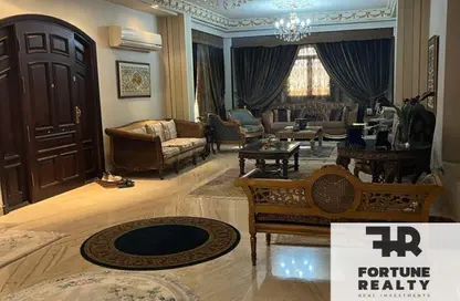 Apartment - 3 Bedrooms - 3 Bathrooms for rent in Doctor Yassin Abdel Ghaffar St. - Area C - Ganoob El Acadimia - New Cairo City - Cairo