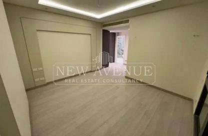 Apartment - 3 Bedrooms - 3 Bathrooms for sale in Eastown - 5th Settlement Compounds - The 5th Settlement - New Cairo City - Cairo