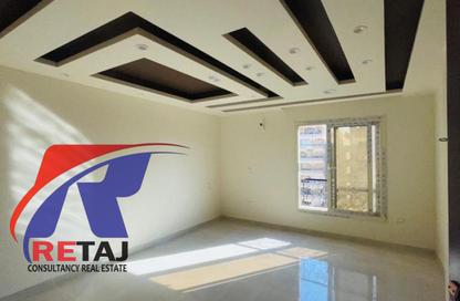 Apartment - 3 Bedrooms - 2 Bathrooms for rent in Abou Dawoud Al Zahery St. - 6th Zone - Nasr City - Cairo