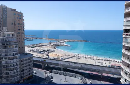 شقة - 3 غرف نوم - 2 حمامات للبيع في شارع محمد نجيب - سيدي بشر - حي اول المنتزة - الاسكندرية