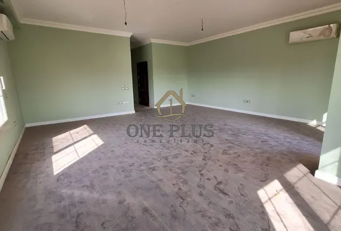 100930885 - Property Image 2