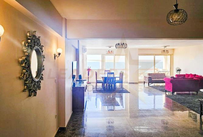 81310203 - Property Image 2
