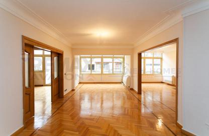 Apartment - 3 Bedrooms - 3 Bathrooms for sale in Laurent - Hay Sharq - Alexandria