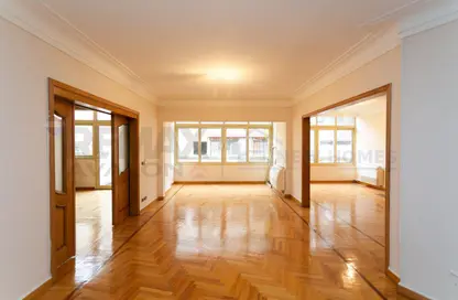 Apartment - 3 Bedrooms - 3 Bathrooms for sale in Laurent - Hay Sharq - Alexandria