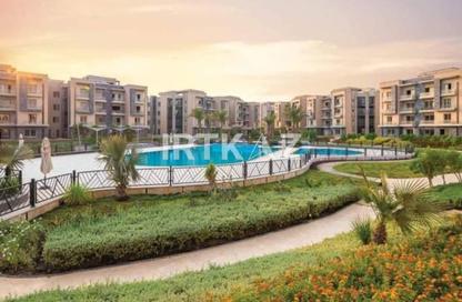 Apartment - 3 Bedrooms - 2 Bathrooms for sale in Galleria Residences - South Investors Area - New Cairo City - Cairo