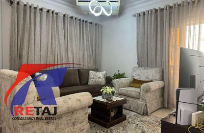 شقة - 3 غرف نوم - 2 حمامات للايجار في عمارات البنفسج - البنفسج - مدينة القاهرة الجديدة - القاهرة