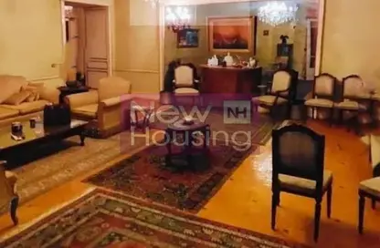 شقة - 4 غرف نوم - 3 حمامات للبيع في الزمالك - القاهرة