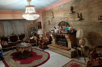 شقة - 3 غرف نوم - 2 حمامات للبيع في شارع صلاح الدين - ميدان الجامع - مصر الجديدة - القاهرة