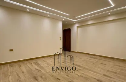 Apartment - 3 Bedrooms - 3 Bathrooms for sale in Ahmed Qasim Gewida St. - 1st Zone - Nasr City - Cairo