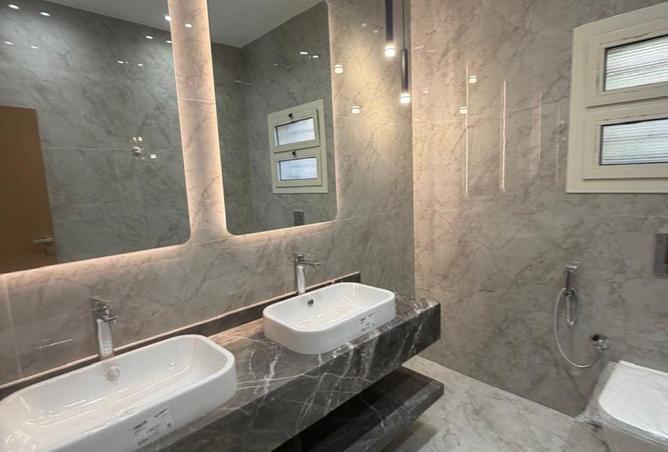 81040042 - Property Image 3