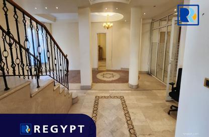 Villa - Studio - 4 Bathrooms for rent in Street 215 - Degla - Hay El Maadi - Cairo