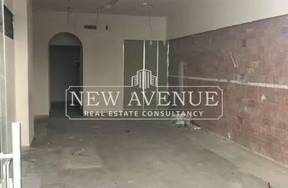 Retail - Studio - 1 Bathroom for rent in X Mall - El Banafseg - New Cairo City - Cairo