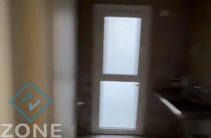 شقة - 2 غرف نوم - 1 حمام للايجار في B12 - مدينتي - القاهرة