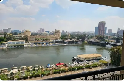 Apartment - 3 Bedrooms - 3 Bathrooms for sale in Nile Corniche St. - Al Agouza - Giza