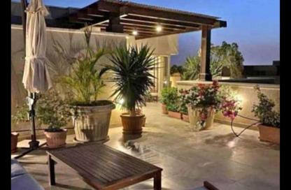 Apartment - 4 Bedrooms - 4 Bathrooms for sale in Stone Residence - 5th Settlement Compounds - The 5th Settlement - New Cairo City - Cairo