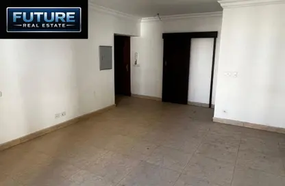 شقة - 3 غرف نوم - 3 حمامات للايجار في الفسطاط الجديدة - حي مصر القديمة - القاهرة