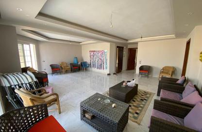 Apartment - 2 Bedrooms - 2 Bathrooms for sale in Area B - Ganoob El Acadimia - New Cairo City - Cairo