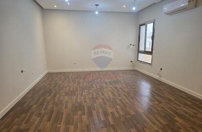 شقة - 2 غرف نوم - 3 حمامات للايجار في ذا كورت ياردز - كمبوندات الشيخ زايد - الشيخ زايد - الجيزة شقة - 2 غرف نوم - 3 حمامات للايجار في ذا كورت ياردز - كمبوندات الشيخ زايد - الشيخ زايد - الجيزة