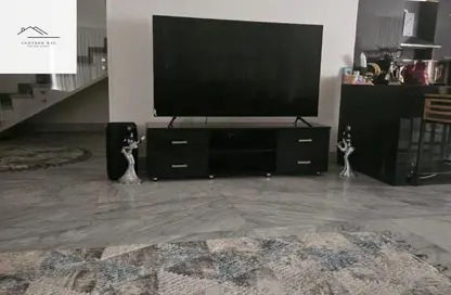 دوبلكس - 5 غرف نوم - 5 حمامات للايجار في ايستاون - كمبوندات التجمع الخامس - التجمع الخامس - مدينة القاهرة الجديدة - القاهرة