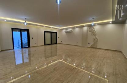 Villa - 5 - 7+ for sale in Azzar - 5th Settlement Compounds - The 5th Settlement - New Cairo City - Cairo